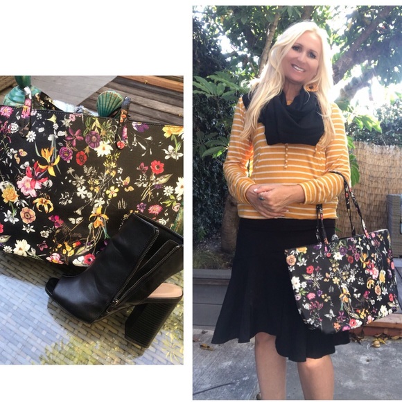 Meet The Posher Top 10% Seller- Ambassador - Picture 2 of 8